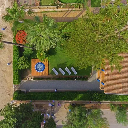 Doris Villa *